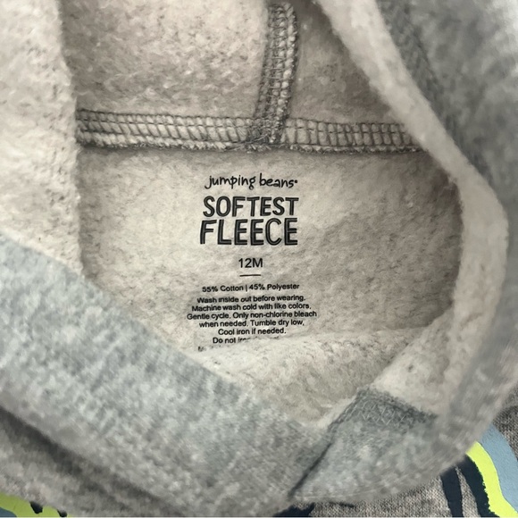 Bundle of baby boy sweaters/onesies size 6-9/12 months - Picture 7 of 7